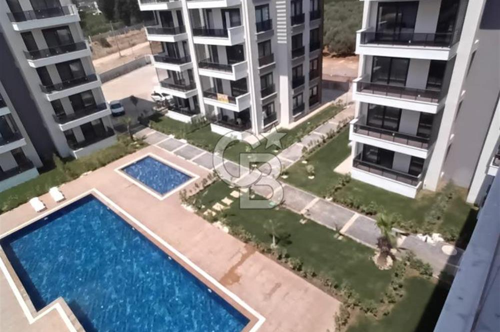 ANTALYA YENİKÖYDE HAVUZLU SİTE İÇERİSİNDE SATILIK LÜKS 1+1 DAİRE