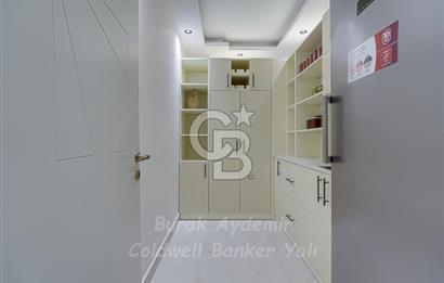 Urla, Kalabak’ta Çok Özel Müstakil Havuzlu 4+2 Satılık Villa