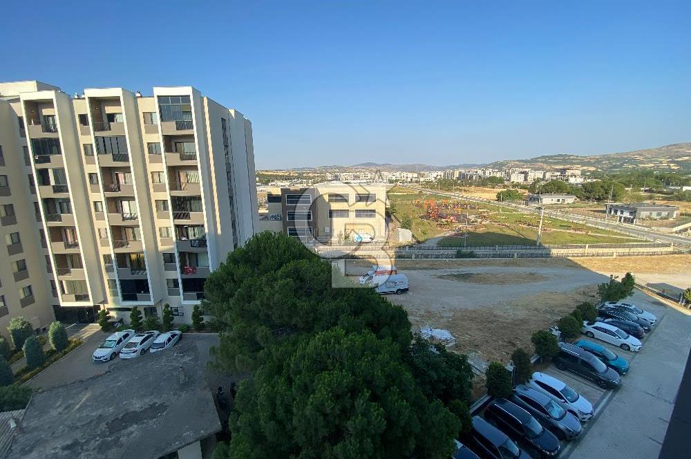 ÇANAKKALE İSMETPAŞA MAH. 2+1 KAPALI MUTFAK ARA KAT SATILIK DAİRE