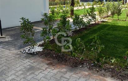 ANTALYA YENİKÖYDE HAVUZLU SİTE İÇERİSİNDE SATILIK LÜKS 1+1 DAİRE