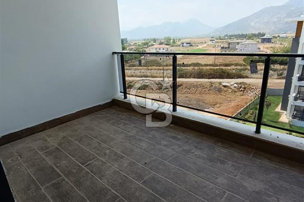 ANTALYA YENİKÖYDE HAVUZLU SİTE İÇERİSİNDE SATILIK LÜKS 1+1 DAİRE