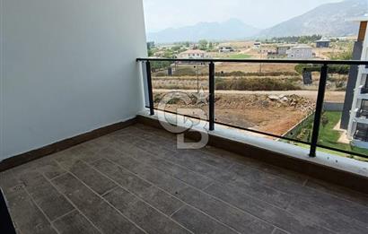 ANTALYA YENİKÖYDE HAVUZLU SİTE İÇERİSİNDE SATILIK LÜKS 1+1 DAİRE