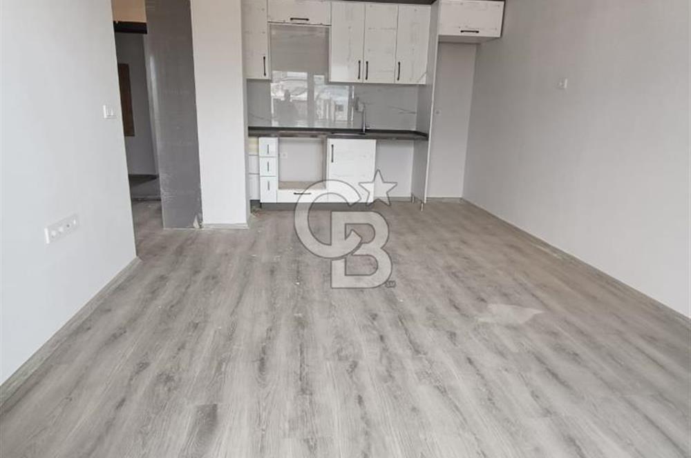 ANTALYA YENİKÖYDE HAVUZLU SİTE İÇERİSİNDE SATILIK LÜKS 1+1 DAİRE