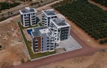 ANTALYA YENİKÖYDE HAVUZLU SİTE İÇERİSİNDE SATILIK LÜKS 1+1 DAİRE