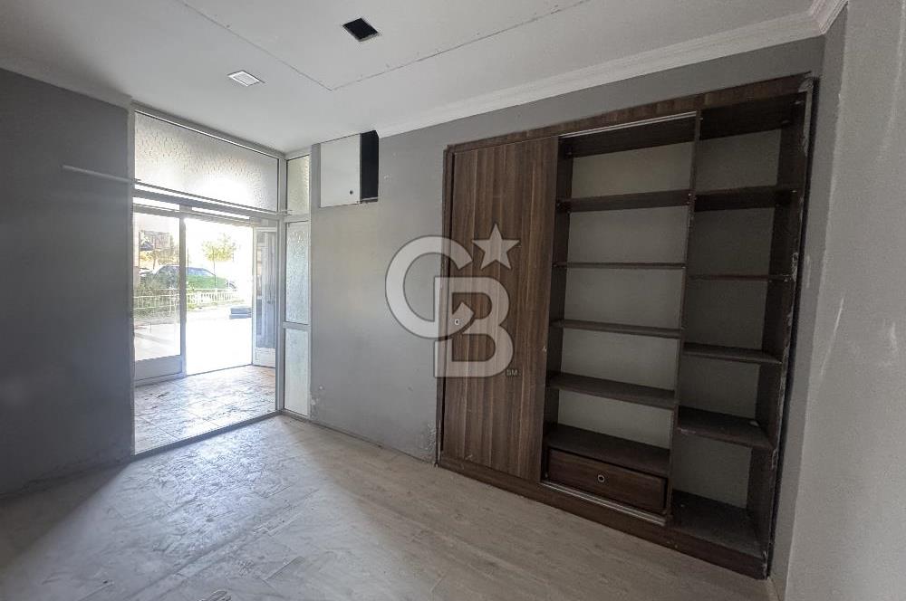 İZMİR, BAYRAKLI, OSMANGAZİ MERKEZİ KONUMDA KİRALIK DÜKKAN