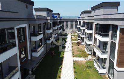 Şehrin Kalbinde Asansörlü Kapalı Otoparklı Özde Lüks Daireler