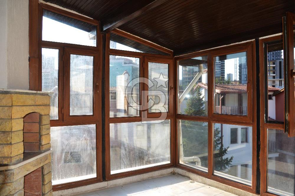 Koru Mah Seçkin Emek sitesi Satılık 5+1 Villa