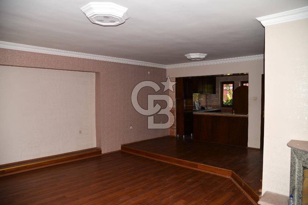 Koru Mah Seçkin Emek sitesi Satılık 5+1 Villa
