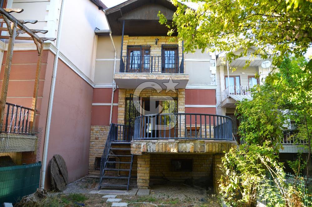Koru Mah Seçkin Emek sitesi Satılık 5+1 Villa