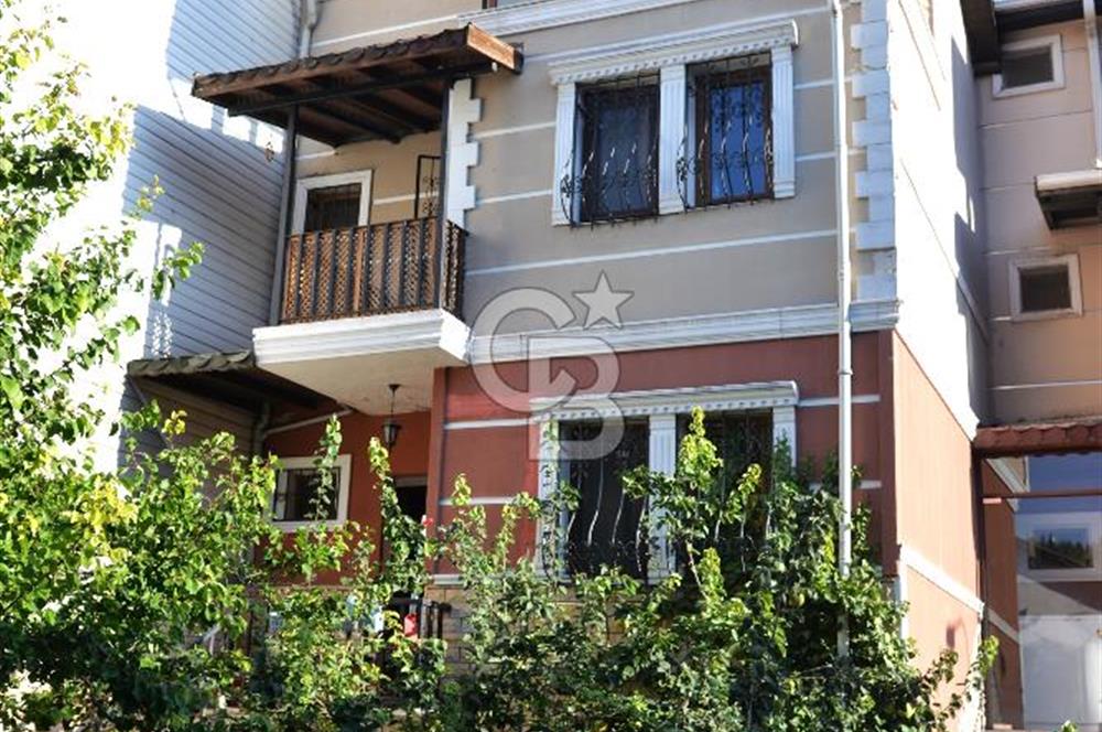 Koru Mah Seçkin Emek sitesi Satılık 5+1 Villa