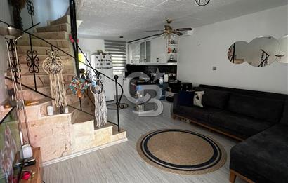GÜMÜLDÜR’DE SİTE İÇERİSİNDE TRİPLEX YAZLIK DENİZE YAKIN KONFORLU YAŞAM