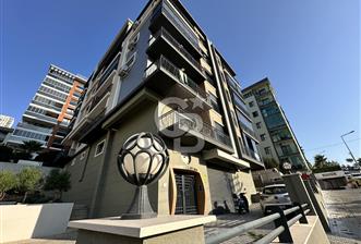 Bayraklı Körfez Mahallesinde 1+1 Satılık Lüks Daire 