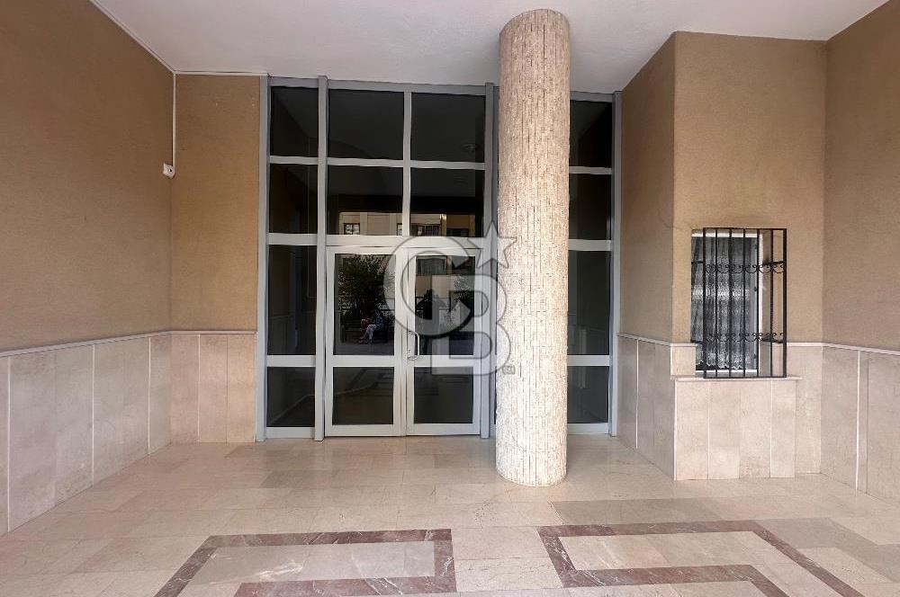 Çukurambar Fildişi Evleri 6.Katta Boyalı Temiz Kiralık 4+1 Daire