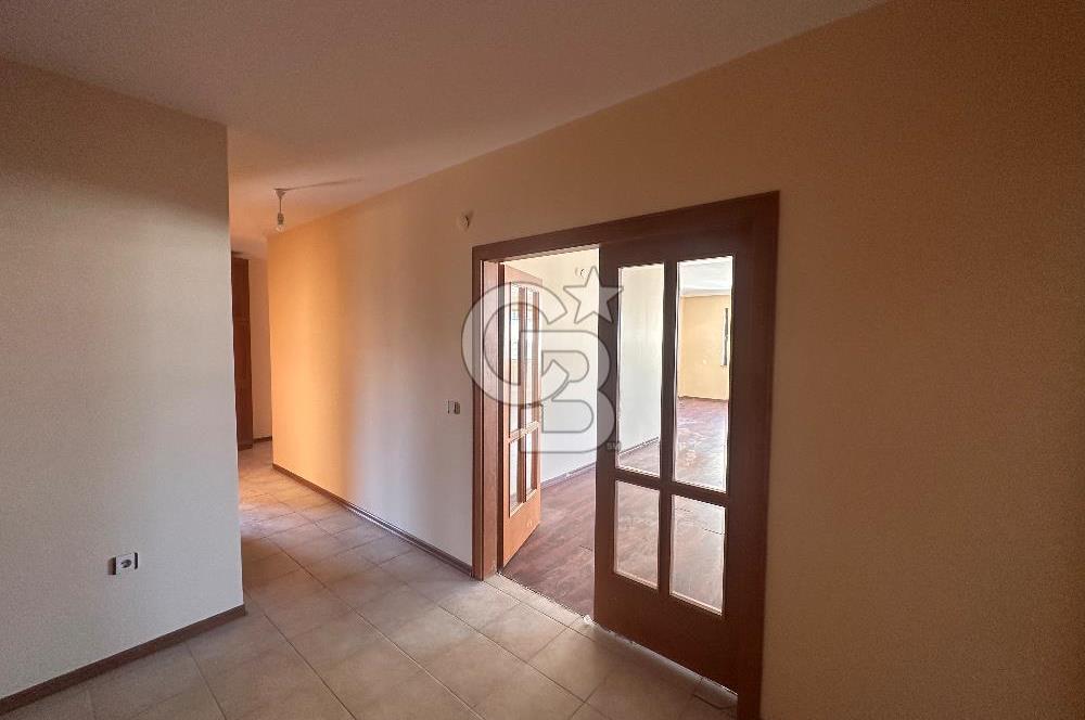 Çukurambar Fildişi Evleri 6.Katta Boyalı Temiz Kiralık 4+1 Daire