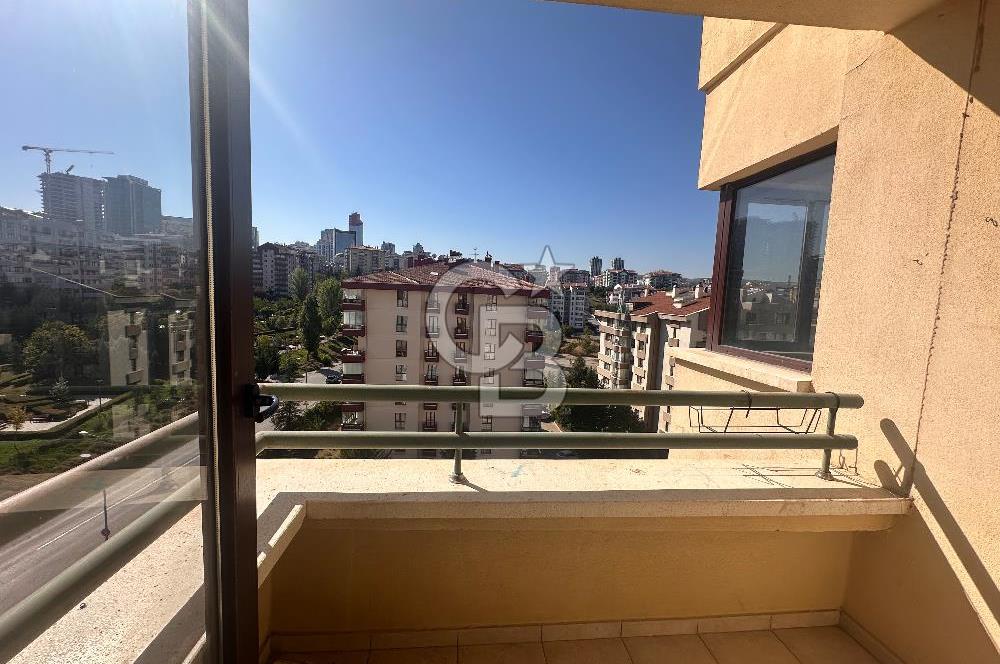 Çukurambar Fildişi Evleri 6.Katta Boyalı Temiz Kiralık 4+1 Daire