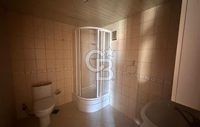 Çukurambar Fildişi Evleri 6.Katta Boyalı Temiz Kiralık 4+1 Daire