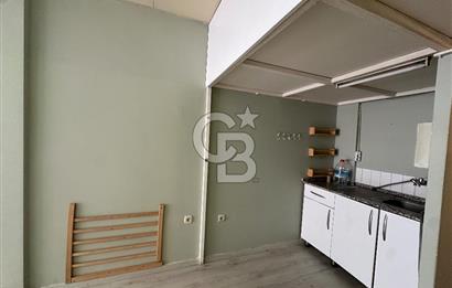 Karşıyaka Suzan Divrik Lisesi Yanı Satılık Dükkan