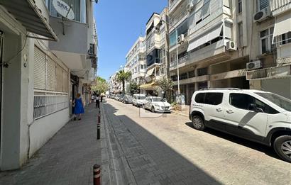 Karşıyaka Suzan Divrik Lisesi Yanı Satılık Dükkan