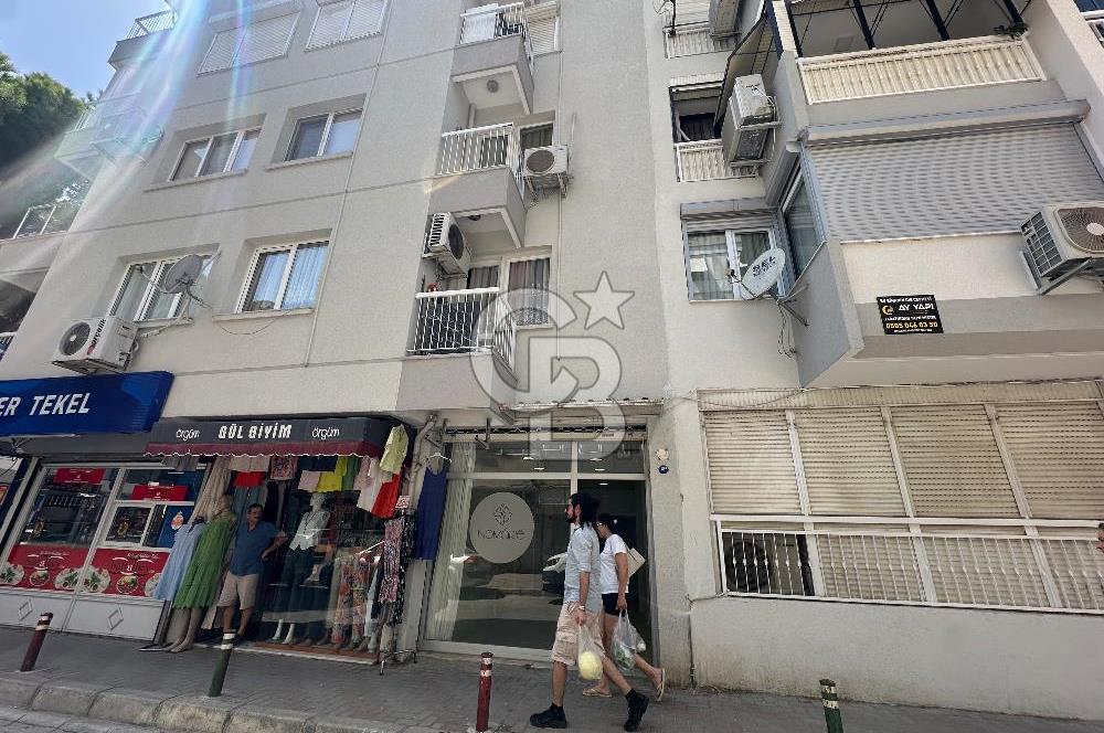Karşıyaka Suzan Divrik Lisesi Yanı Satılık Dükkan