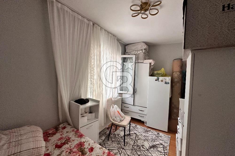 İzmir Çiğli Egekent Mahallesinde 3+1 Tadilatlı Ferah Daire CB PH