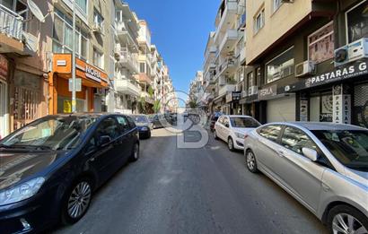 KONAK BETONYOL'DA YÜKSEK CİROLU DEVREN KİRALIK WAFFLE DÜKKANI