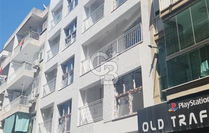 KARŞIYAKA ÇARŞI'DA TİYATRO SOKAĞINDA SATILIK SIFIR 1+1 DAİRE