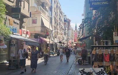 KARŞIYAKA ÇARŞI'DA TİYATRO SOKAĞINDA SATILIK SIFIR 1+1 DAİRE