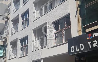 KARŞIYAKA ÇARŞI'DA TİYATRO SOKAĞINDA SATILIK SIFIR 1+1 DAİRE
