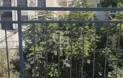 KARŞIYAKA ÇARŞI'DA TİYATRO SOKAĞINDA SATILIK SIFIR 1+1 DAİRE