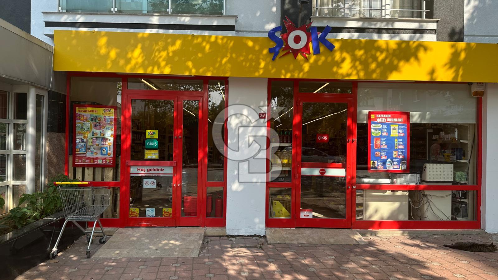 ÜMRANİYE ŞAHİN CD ÜZERİ 185 m2 + 50 m2 ÖN KULLANIMLI DÜKKAN