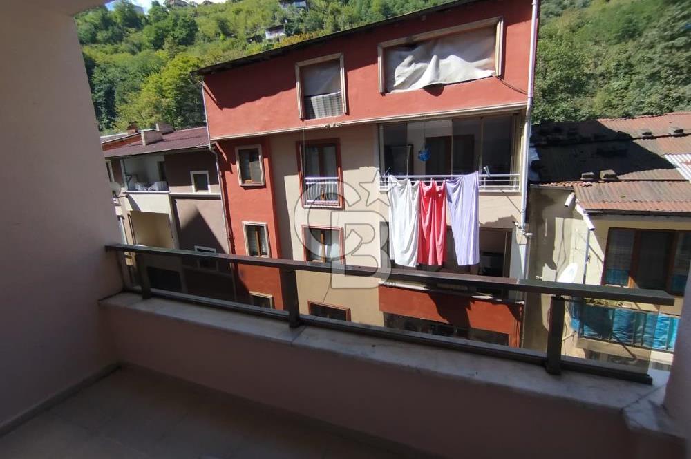 ÇAYKARA HURMALIK'TA 3+1 FERAH KULLANIŞLI SATILIK DAİRELER