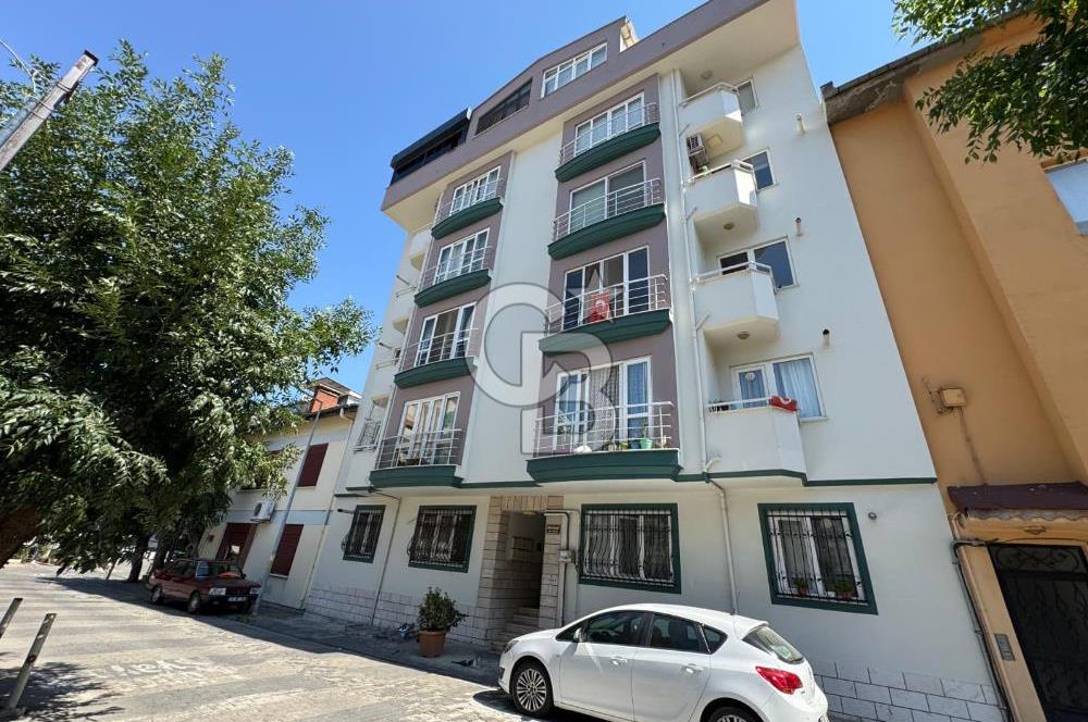 Balikesir Atatürk Mah Atatürk ilk Okulu Karsisi SATİLİK 2+1