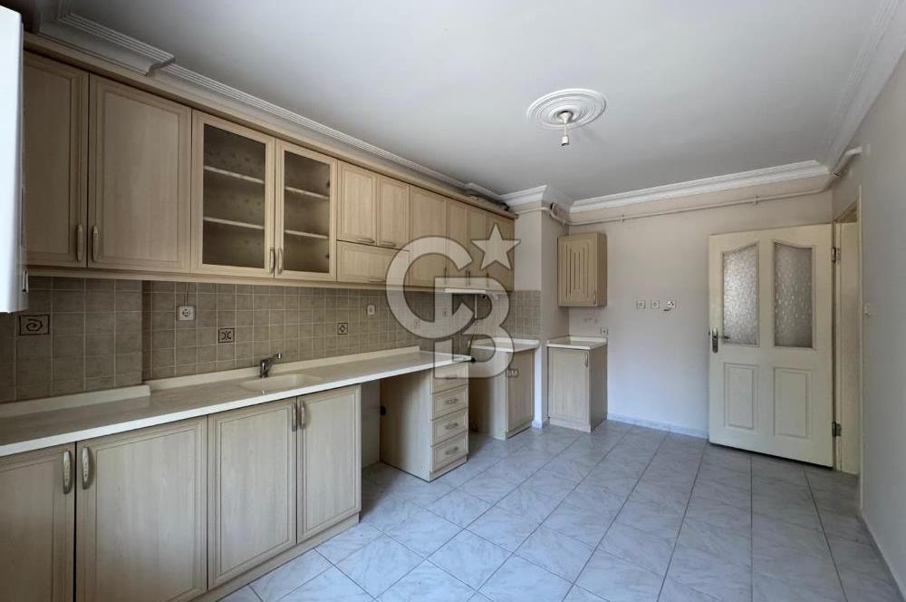Balikesir Atatürk Mah Atatürk ilk Okulu Karsisi SATİLİK 2+1
