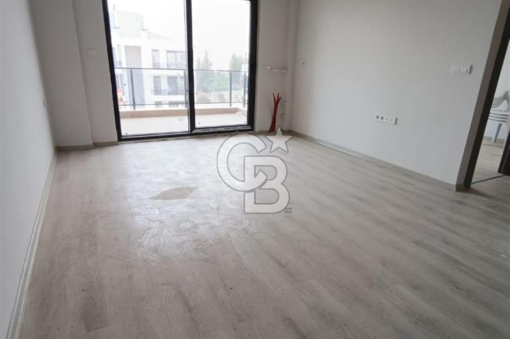 ANTALYA YENİKÖYDE HAVUZLU SİTE İÇERİSİNDE SATILIK LÜKS 1+1 DAİRE