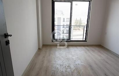ANTALYA YENİKÖYDE HAVUZLU SİTE İÇERİSİNDE SATILIK LÜKS 1+1 DAİRE