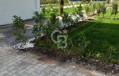 ANTALYA YENİKÖYDE HAVUZLU SİTE İÇERİSİNDE SATILIK LÜKS 1+1 DAİRE