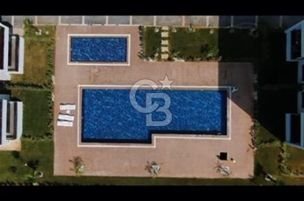 ANTALYA YENİKÖYDE HAVUZLU SİTE İÇERİSİNDE SATILIK LÜKS 1+1 DAİRE