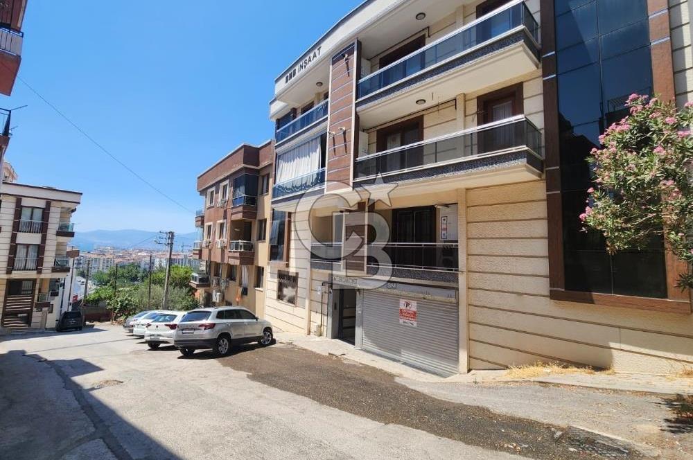 BAYRAKLI EMEK MAHALLESİNDE EBEVEYN BANYOLU KİRALIK 2+1 DAİRE