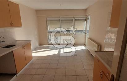 KARŞIYAKA ÇARŞI İÇİNDE ÖZELİKLİ 105 m² ASANSÖRLÜ DAİRE 