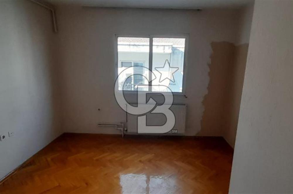 KARŞIYAKA ÇARŞI İÇİNDE ÖZELİKLİ 105 m² ASANSÖRLÜ DAİRE 