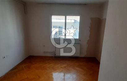 KARŞIYAKA ÇARŞI İÇİNDE ÖZELİKLİ 105 m² ASANSÖRLÜ DAİRE 