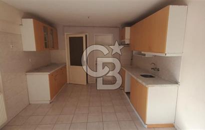 KARŞIYAKA ÇARŞI İÇİNDE ÖZELİKLİ 105 m² ASANSÖRLÜ DAİRE 