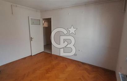 KARŞIYAKA ÇARŞI İÇİNDE ÖZELİKLİ 105 m² ASANSÖRLÜ DAİRE 