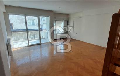 KARŞIYAKA ÇARŞI İÇİNDE ÖZELİKLİ 105 m² ASANSÖRLÜ DAİRE 