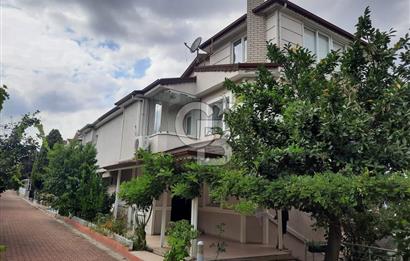 Panoramik Deniz Manzarali Havuzlu Sitede Luks Kiralik Villa