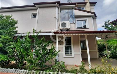Panoramik Deniz Manzarali Havuzlu Sitede Luks Kiralik Villa