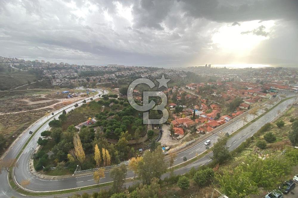 ÇİĞLİ YAKAKENT MAH.’sinde DENİZ MANZARALI 3+1 SATILIK DAİRE