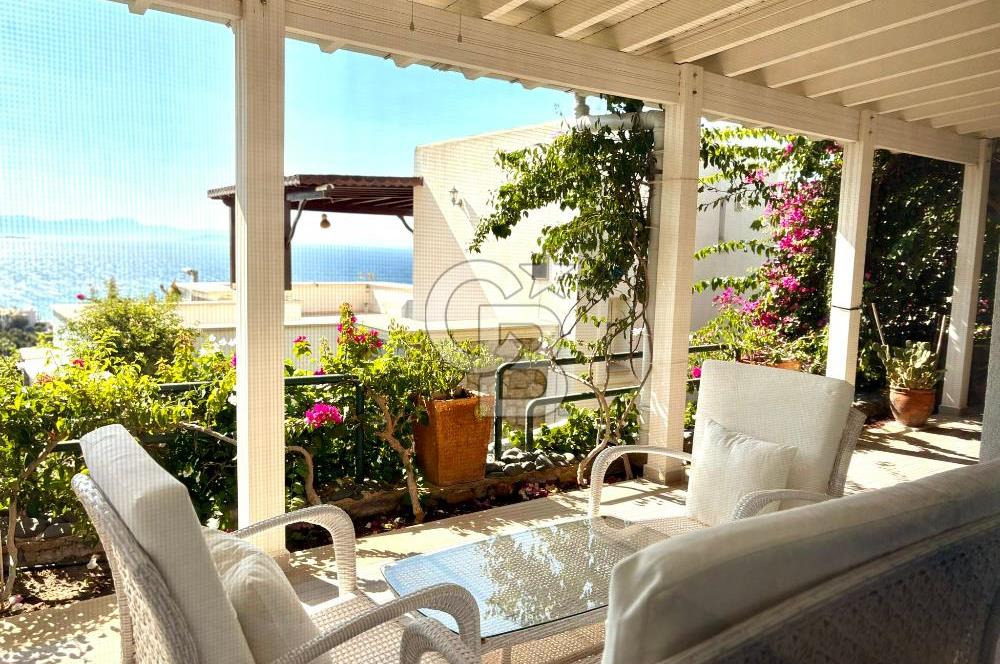 Gümüşlük'te Deniz Manzaralı ve Bakımlı Villa