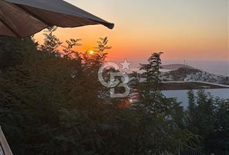 Gümüşlük'te Havuzlu Sitede Deniz Manzaralı Dubleks Villa
