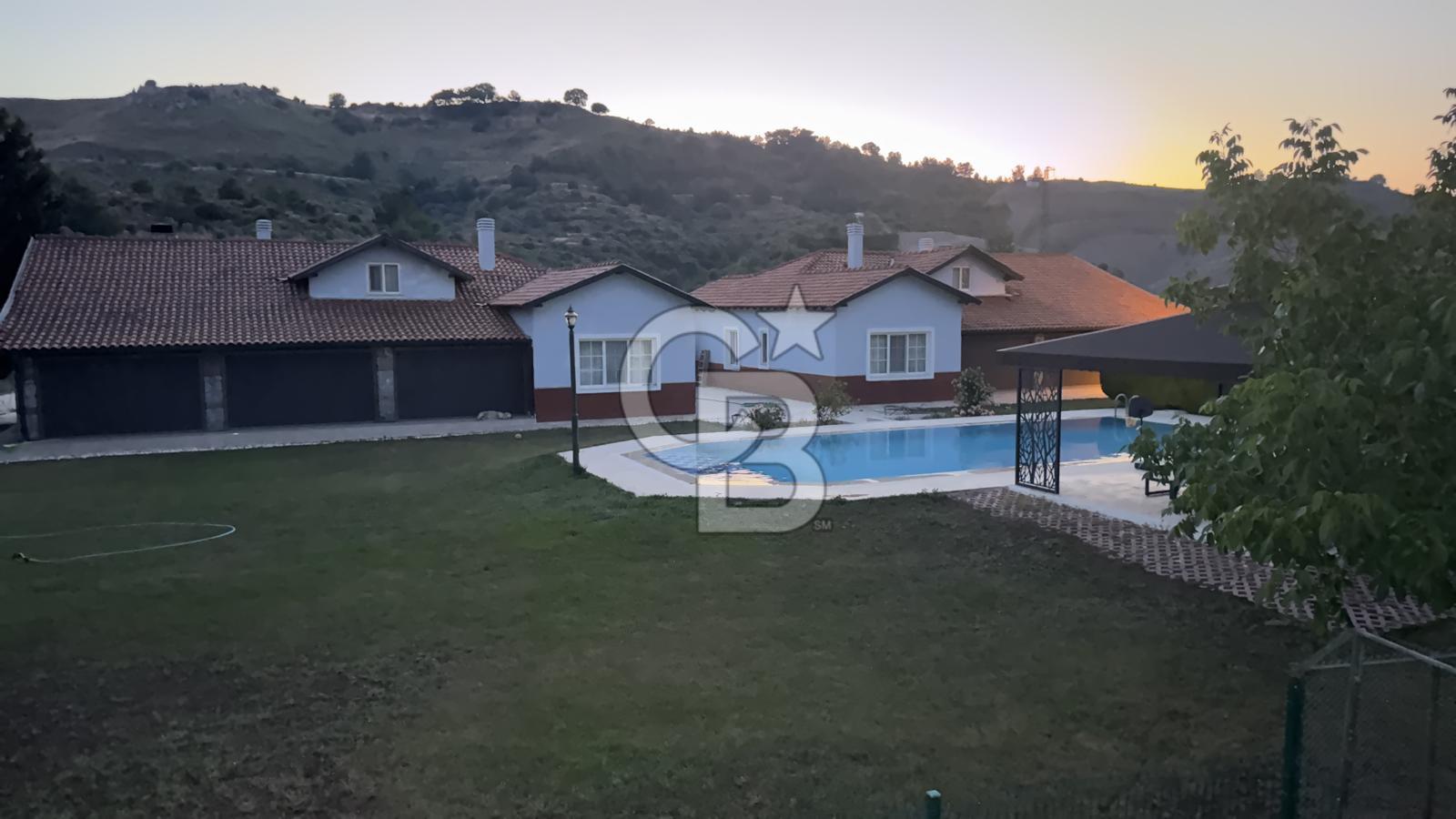 LÜKS ÇİFTLİK VİLLASI 8+2 VE ZEYTİN CENNETİ